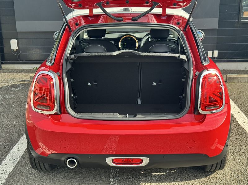 F56 COOPER D (AT)