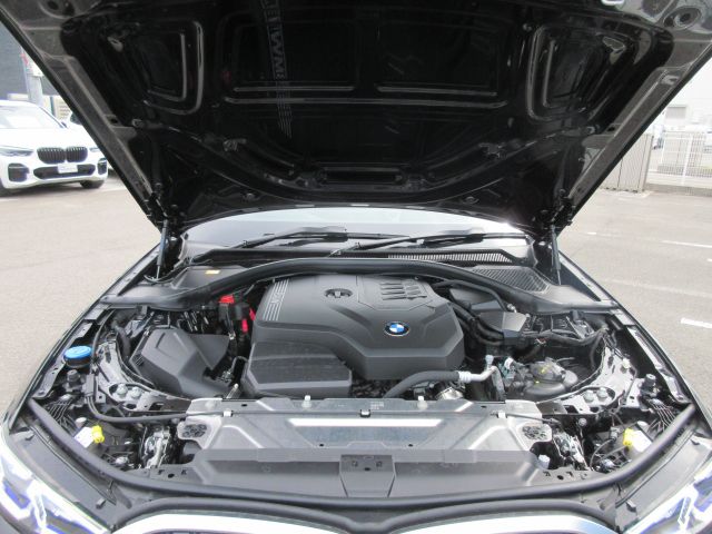 G20 320i Saloon LCI RHD MX