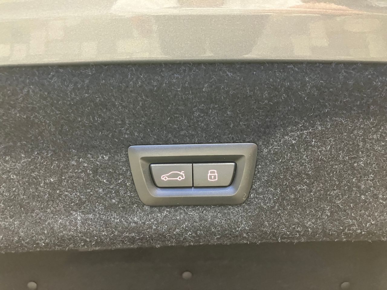 G20 330e Saloon LCI RHD MX