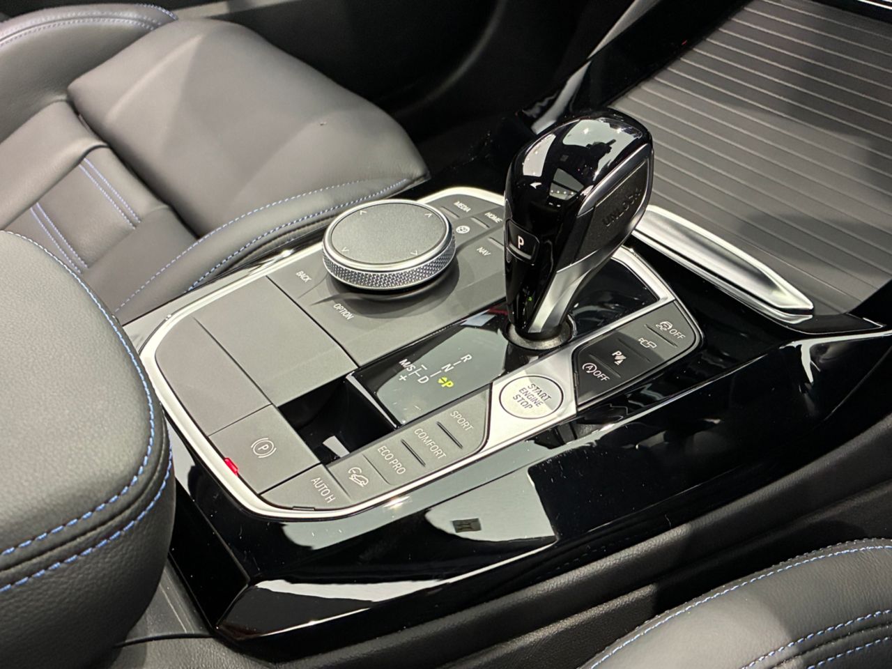 G01 X3 M40i RHD LCI ZA