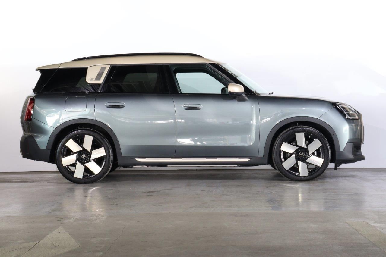 U25 MINI Countryman SE ALL4