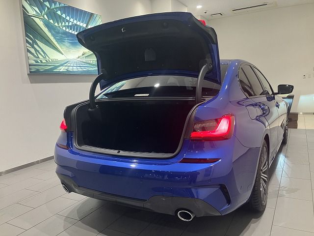 G20 320i Saloon RHD TU