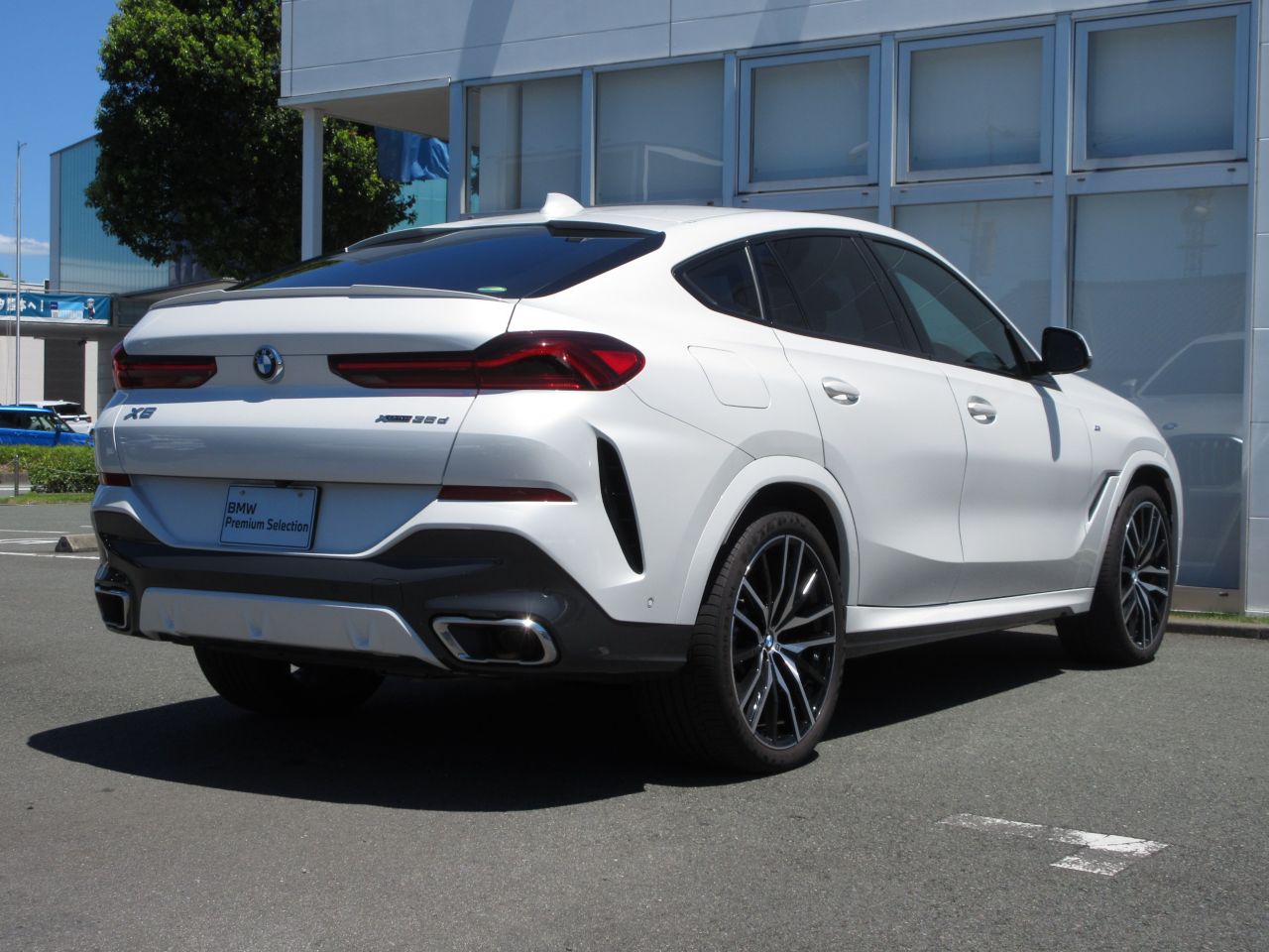 X* xDrive30d RHD