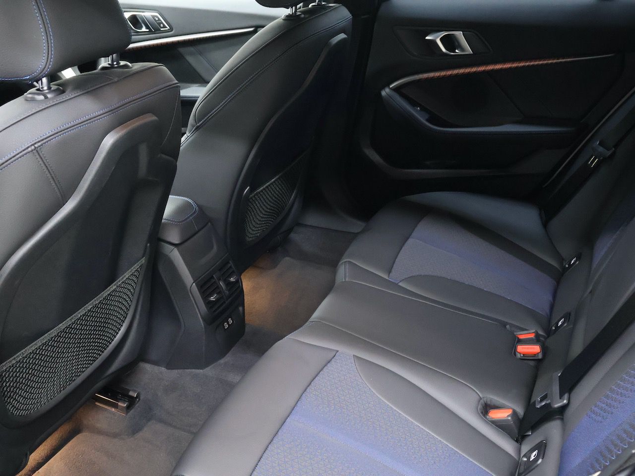 F40 118d Sports Hatch 5-door B47 2.0d