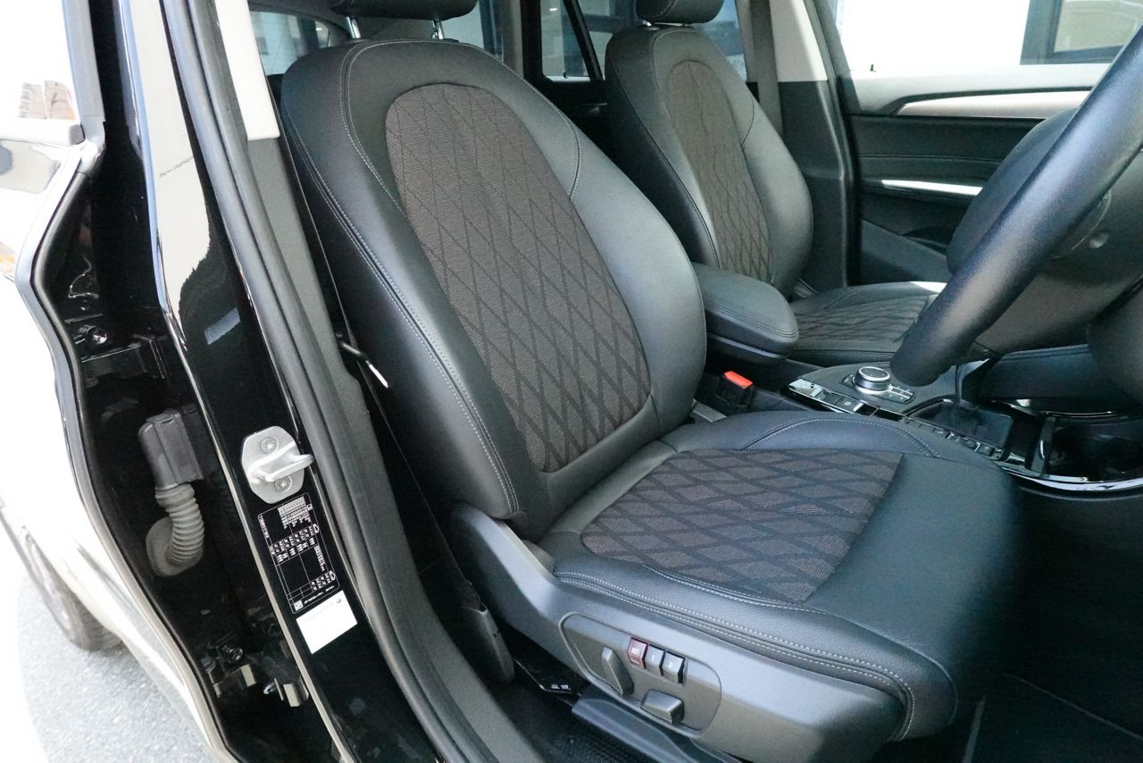 X1 sDrive18i RHD