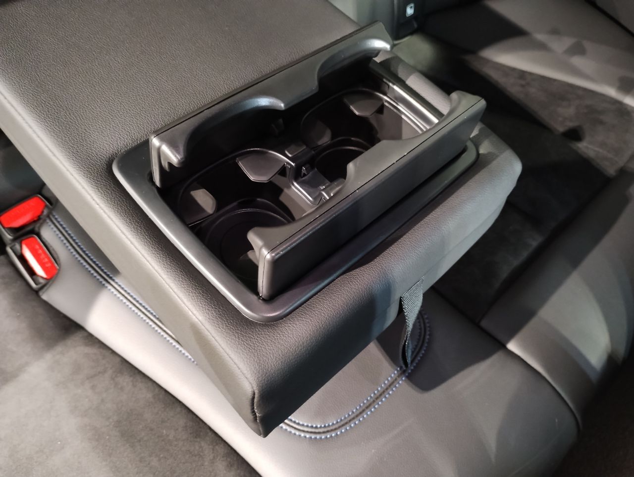 320d xDrive Berline RHD