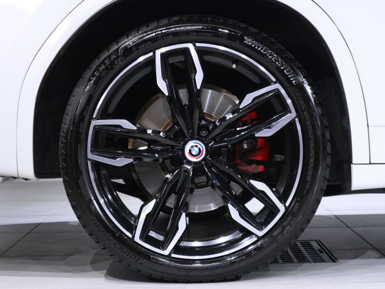 G01 X3 M40d RHD LCI ZA