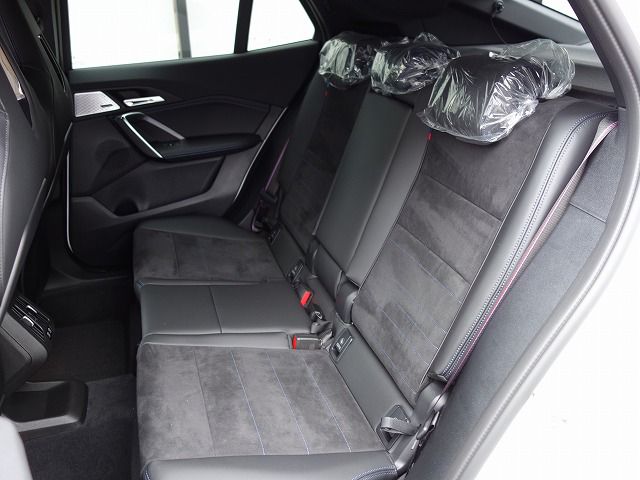 X2 M35i xDrive RHD