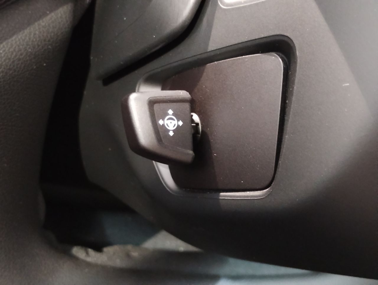 X* M50i RHD