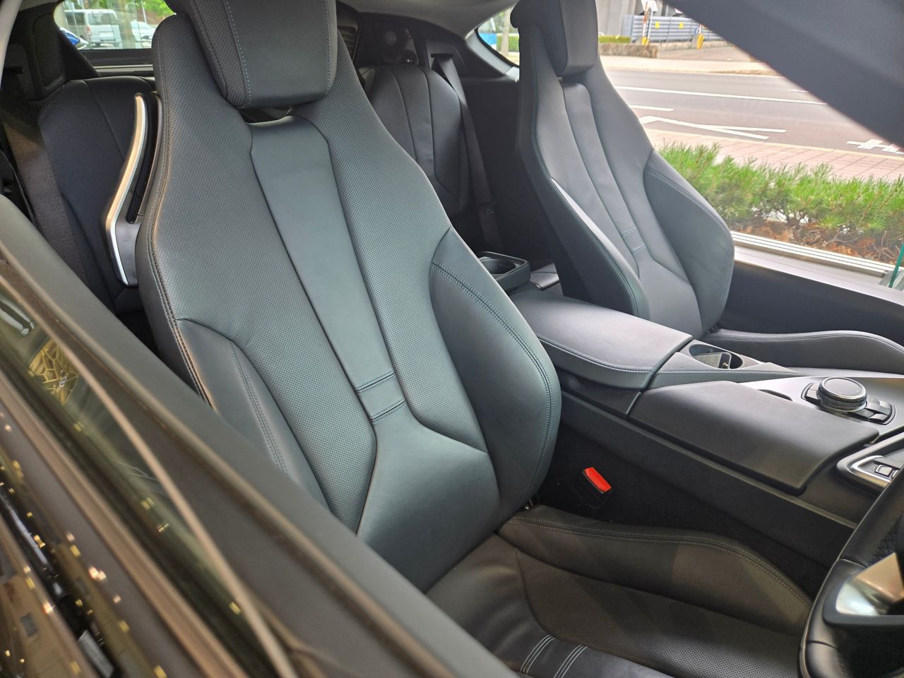 BMWI I8 RHD
