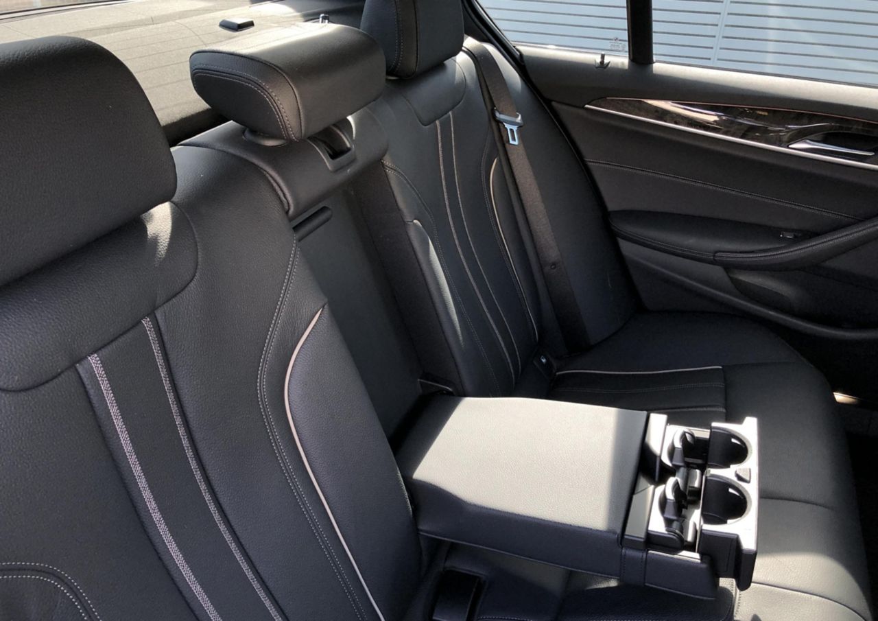 520d xDrive Sedan RHD