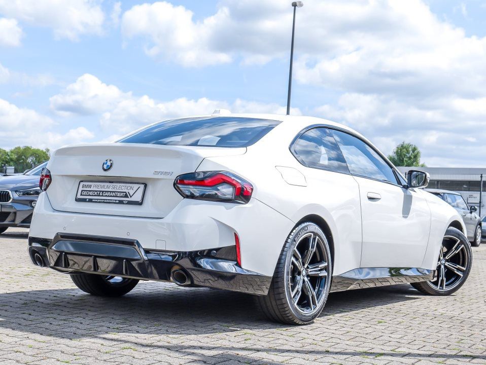 BMW 218