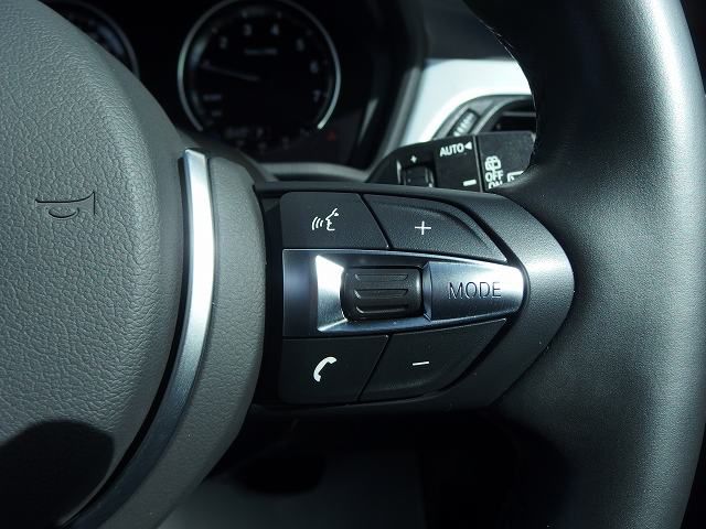 X1 sDrive18i RHD