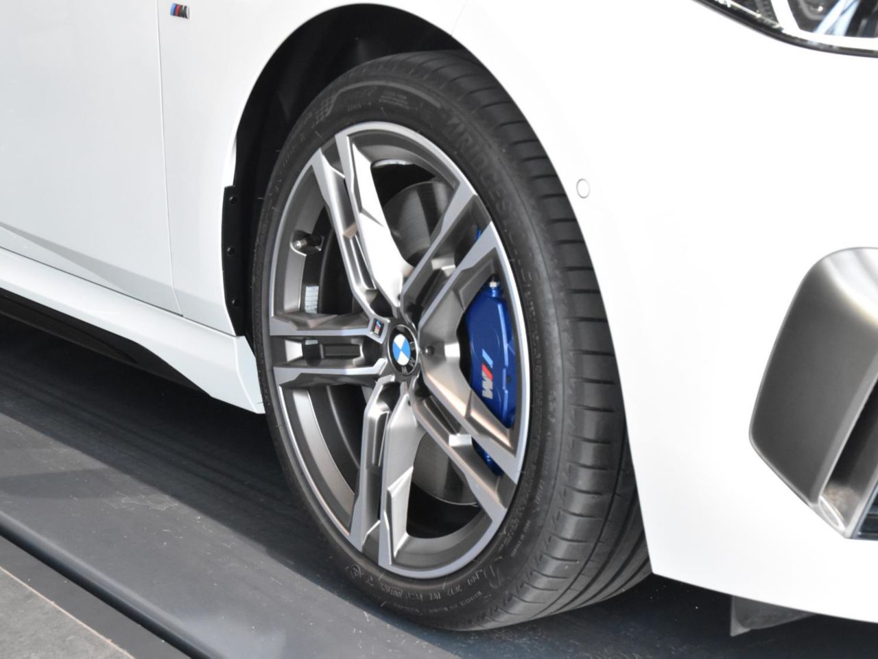 F4* **35i xDrive **** ***** B48 2.0i