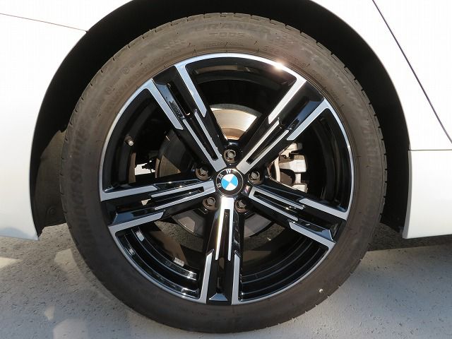 320d xDrive Berline RHD