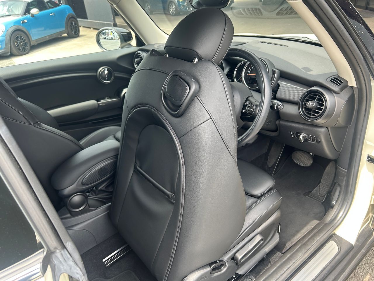 F56 MINI Cooper 3-Door Hatch LCI