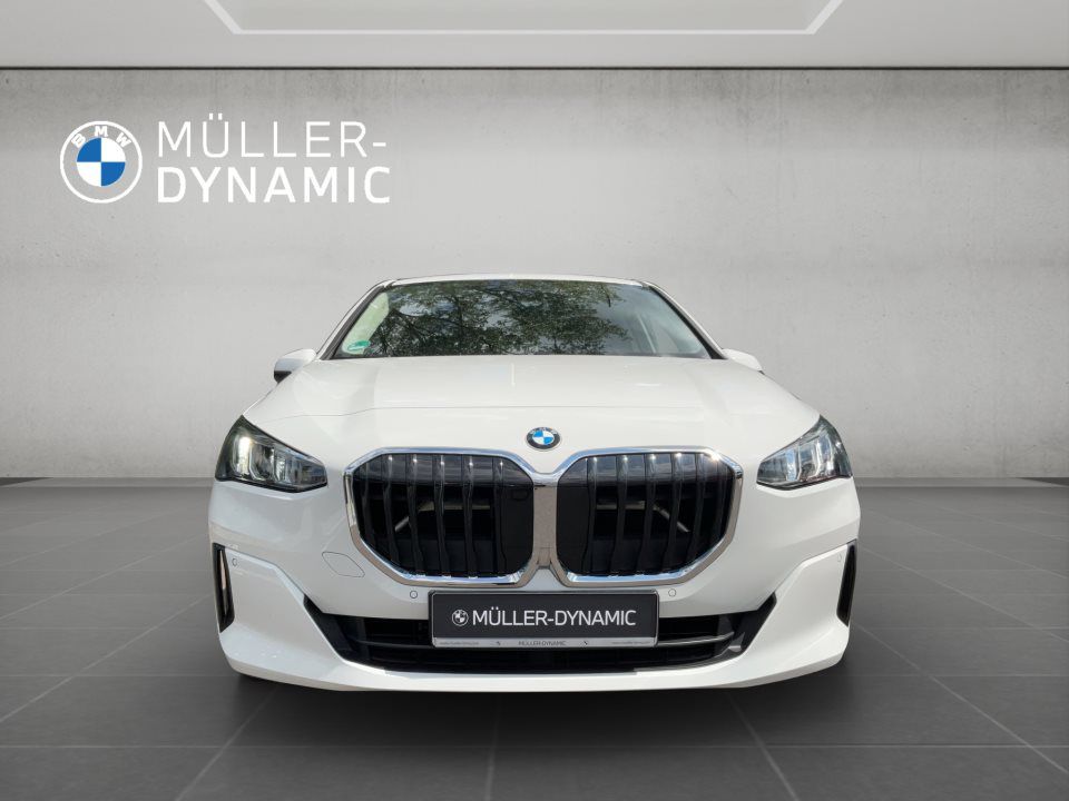 BMW 218