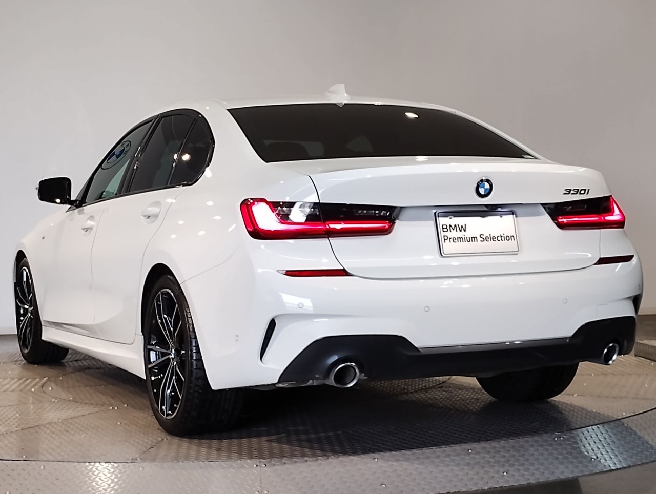 G20 330i Saloon RHD MX