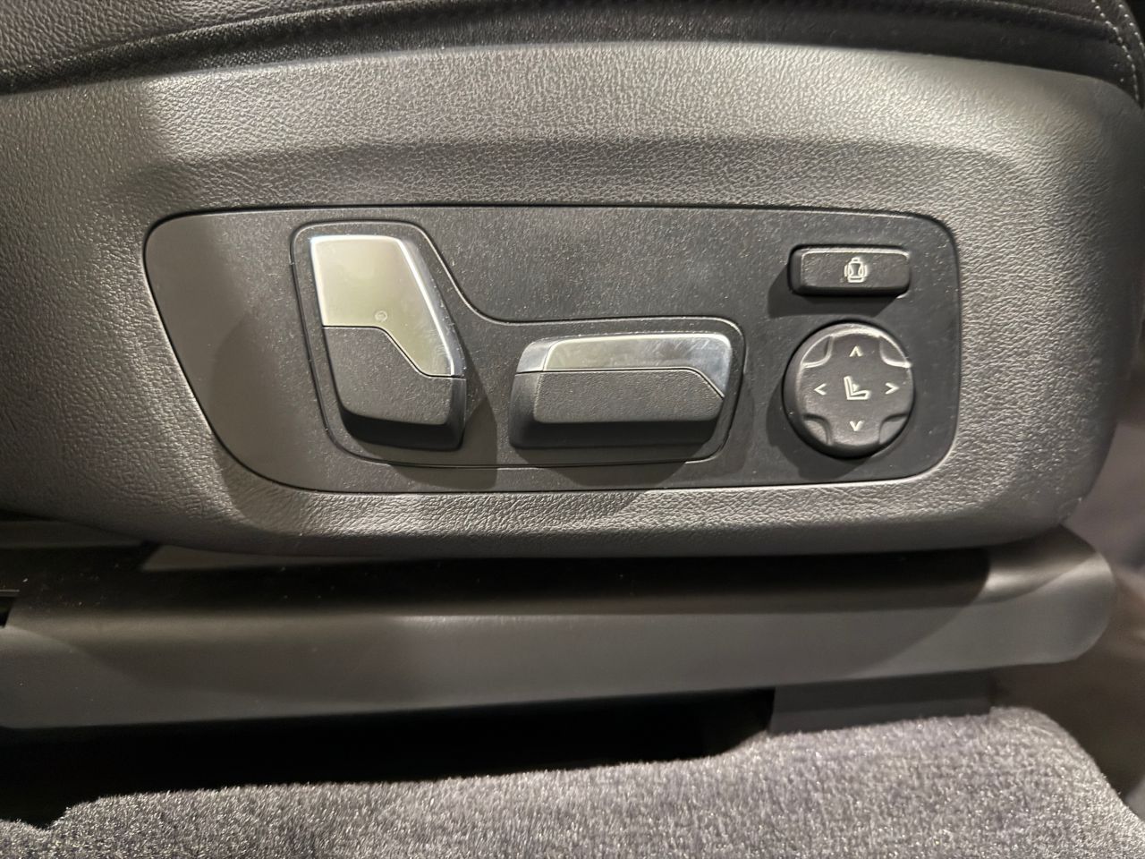 G01 X3 xDrive20d RHD ZA LCI