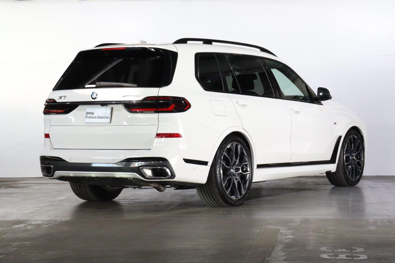 X7 xDrive40d RHD US