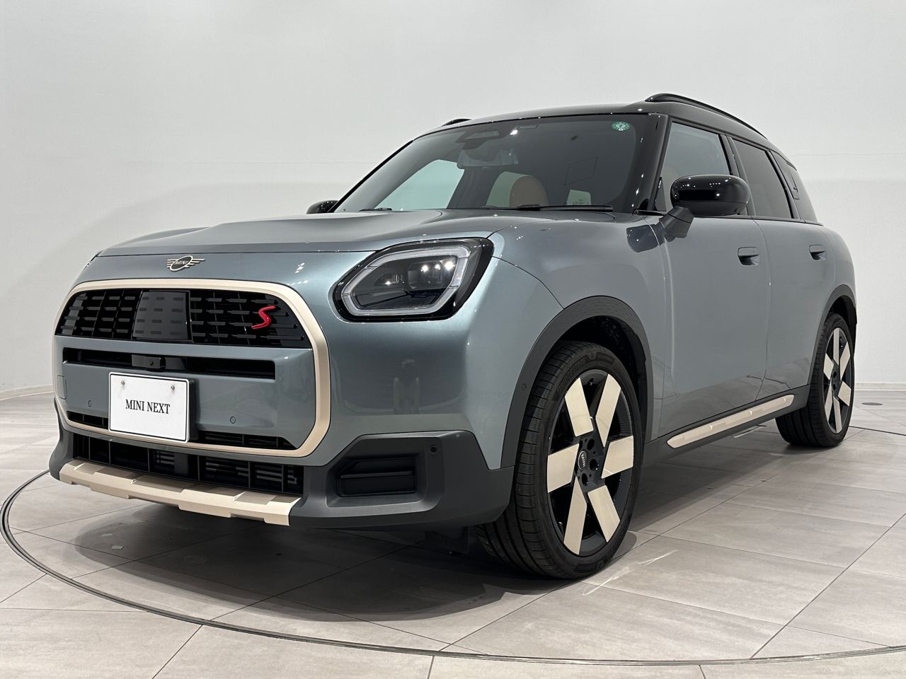 THE NEW MINI COUNTRYMAN S ALL4