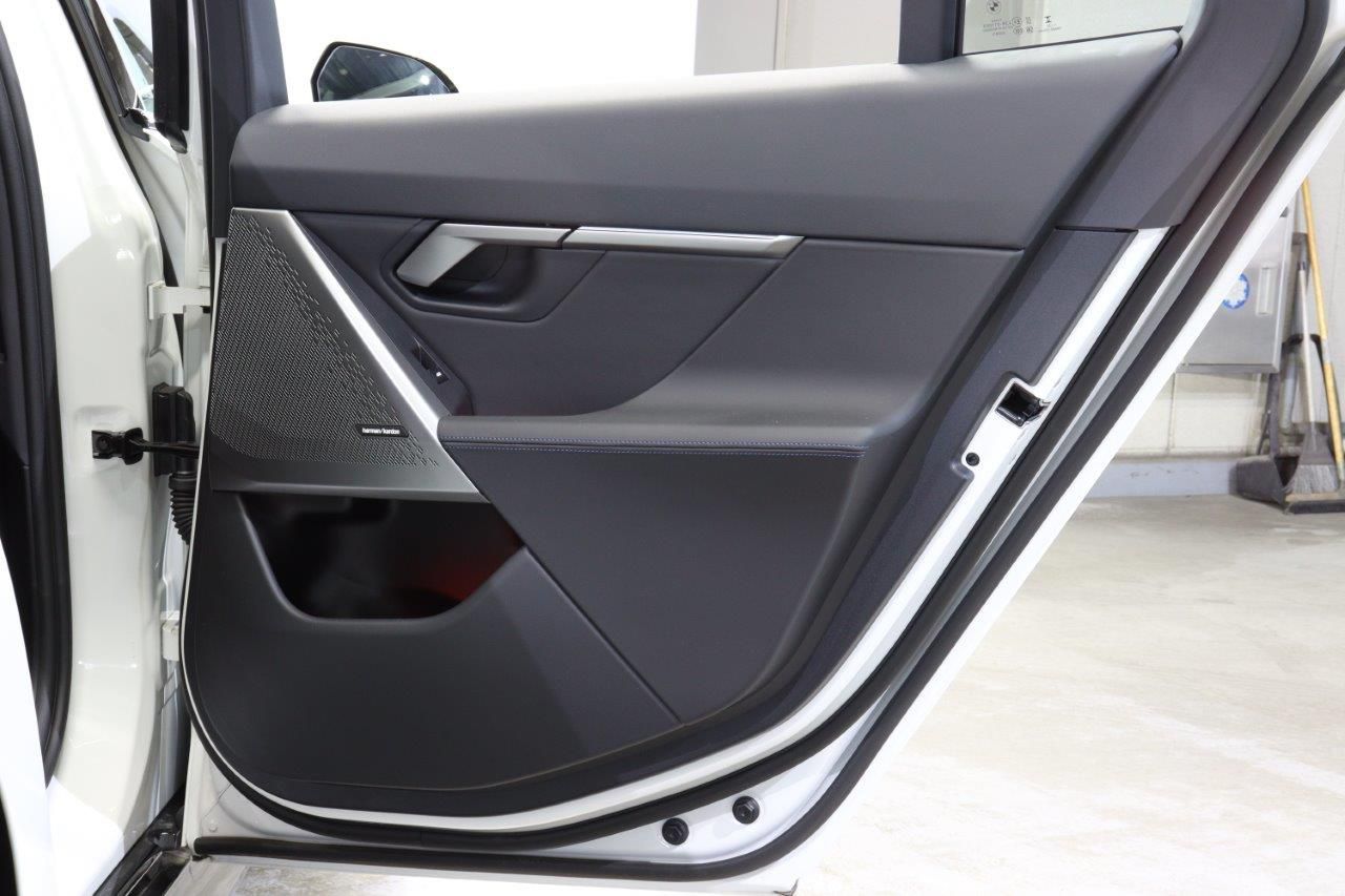 BMW i5 eDrive40 M Sport RHD