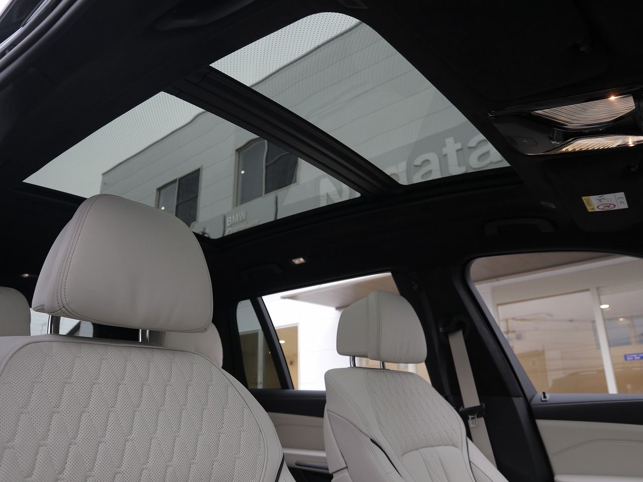 X7 xDrive40d RHD US