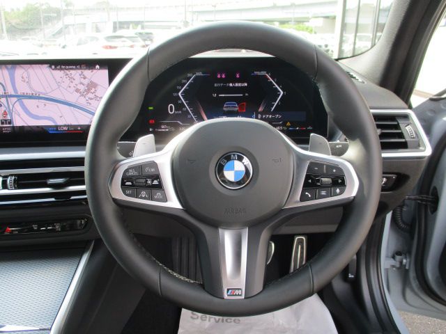 320d xDrive Berline RHD