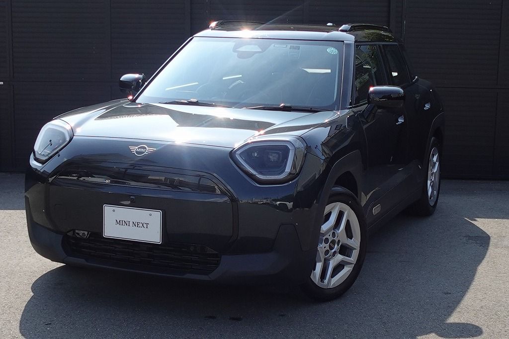 THE NEW ALL-ELECTRIC MINI ACEMAN E