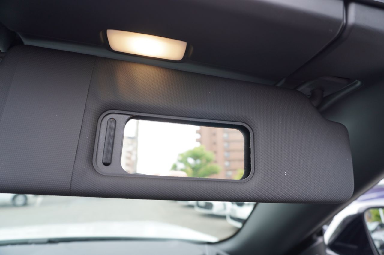 G29 z4 sDrive20i RHD