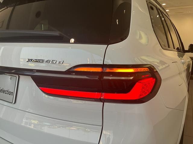 X7 xDrive40d RHD US
