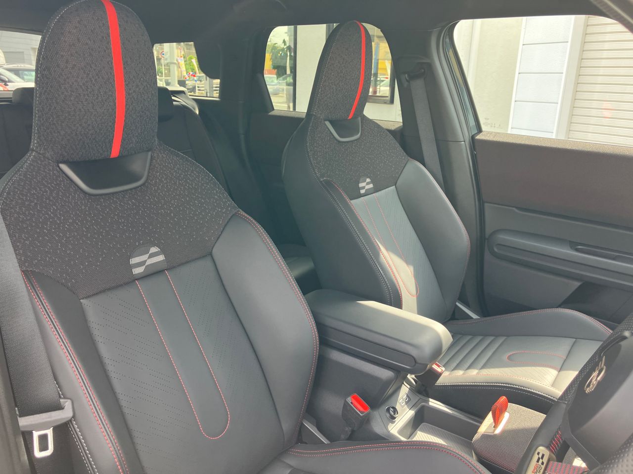 U25 MINI John Cooper Works Countryman ALL4