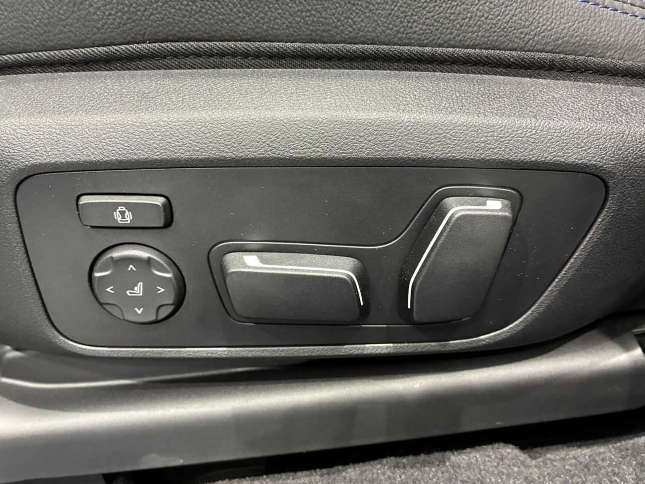G01 X3 M40i RHD LCI ZA