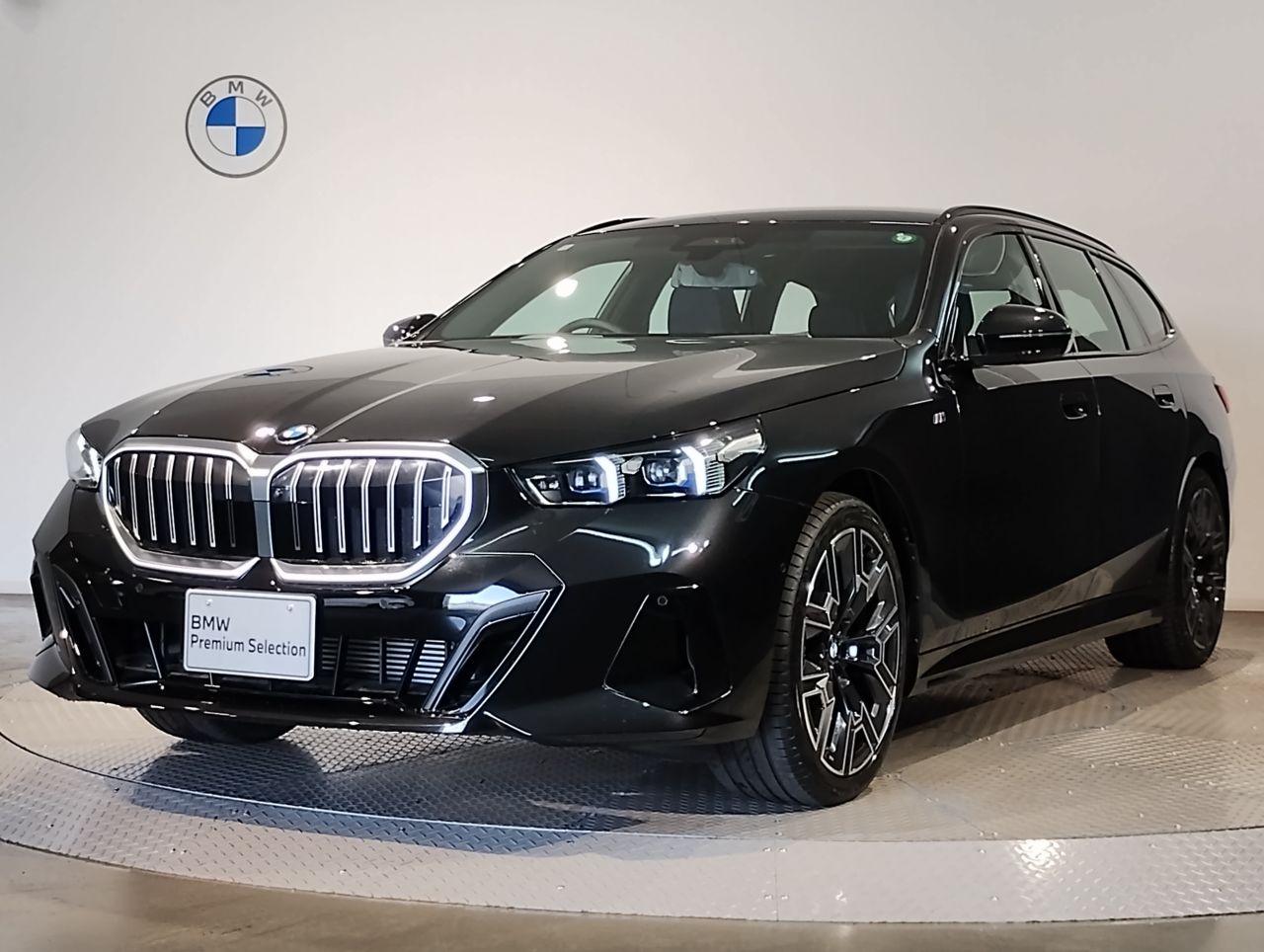 523d xDrive Touring M Sport