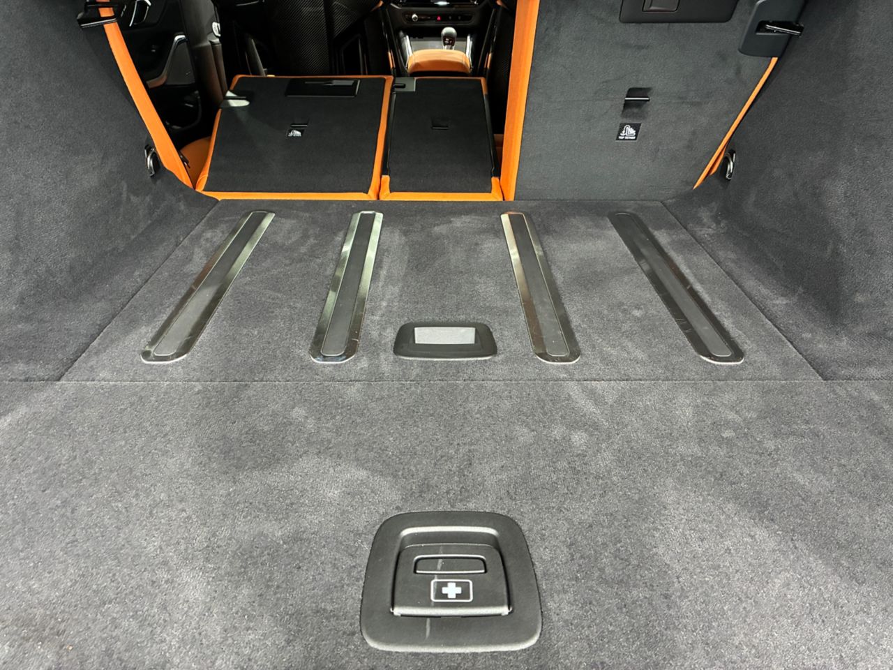 G** M* C********** * x***** T******