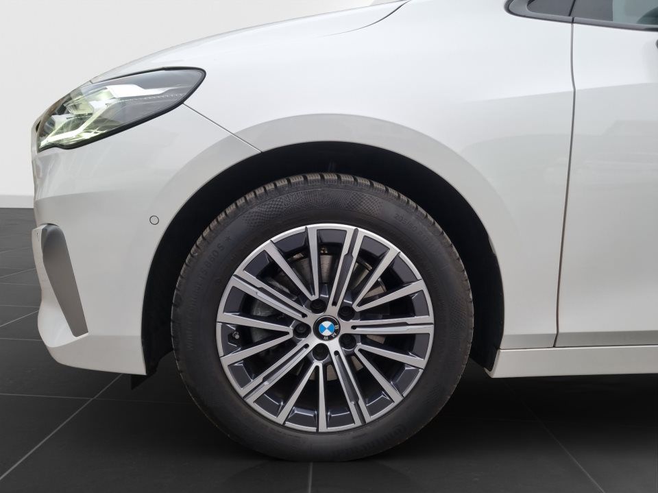 BMW 218