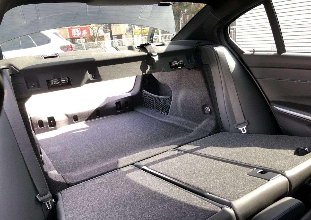 320d xDrive Berline RHD