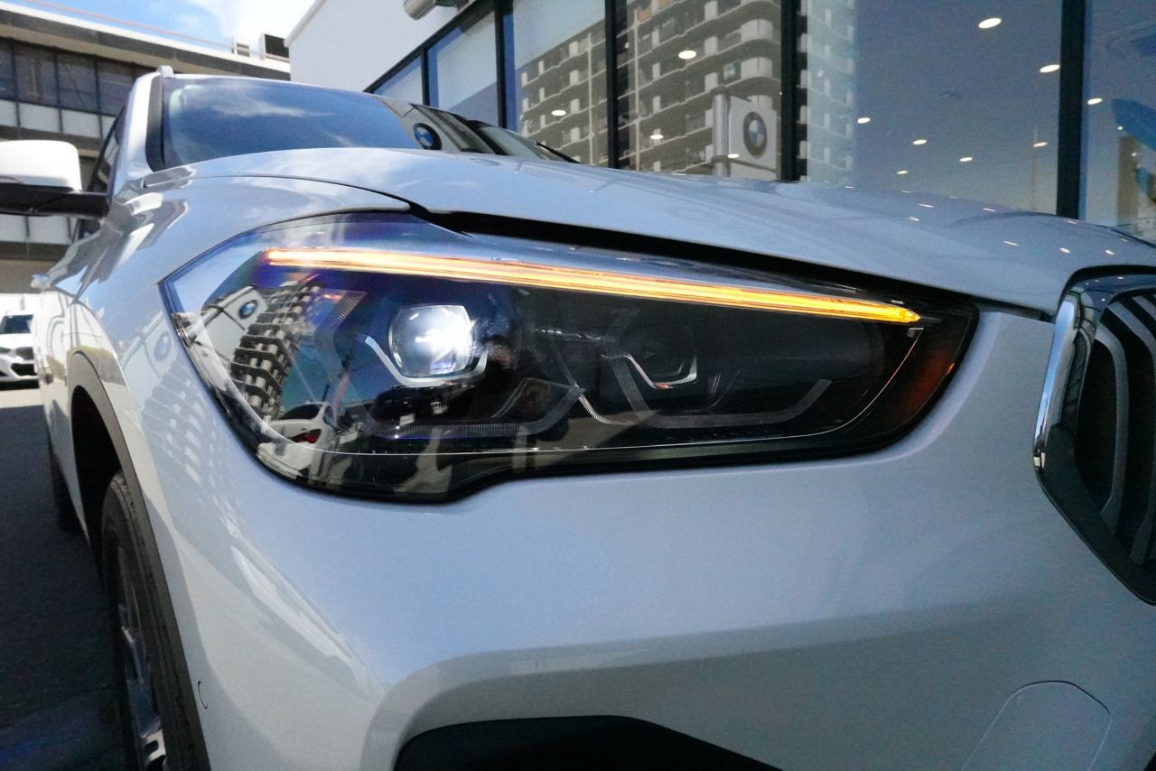 X1 sDrive18i RHD