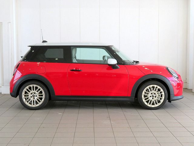 F66 MINI Cooper C 3Dr