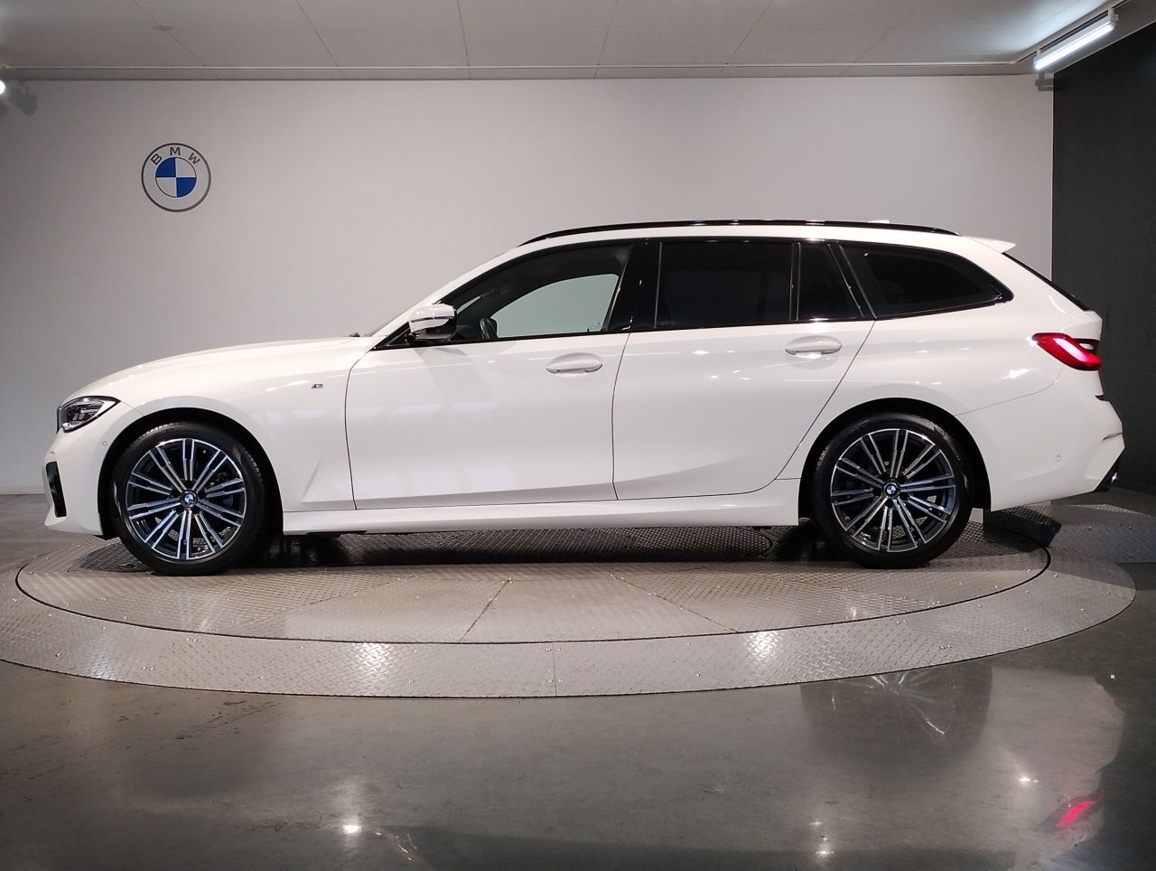 G21 320d xDrive Touring RHD