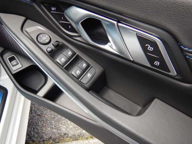 320d xDrive Berline RHD