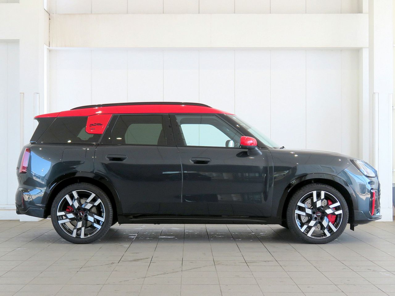 U25 MINI John Cooper Works Countryman ALL4
