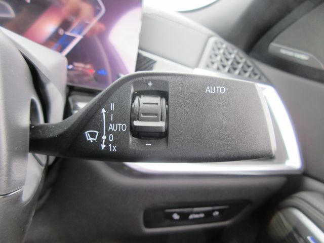 X6 M60i xDrive RHD