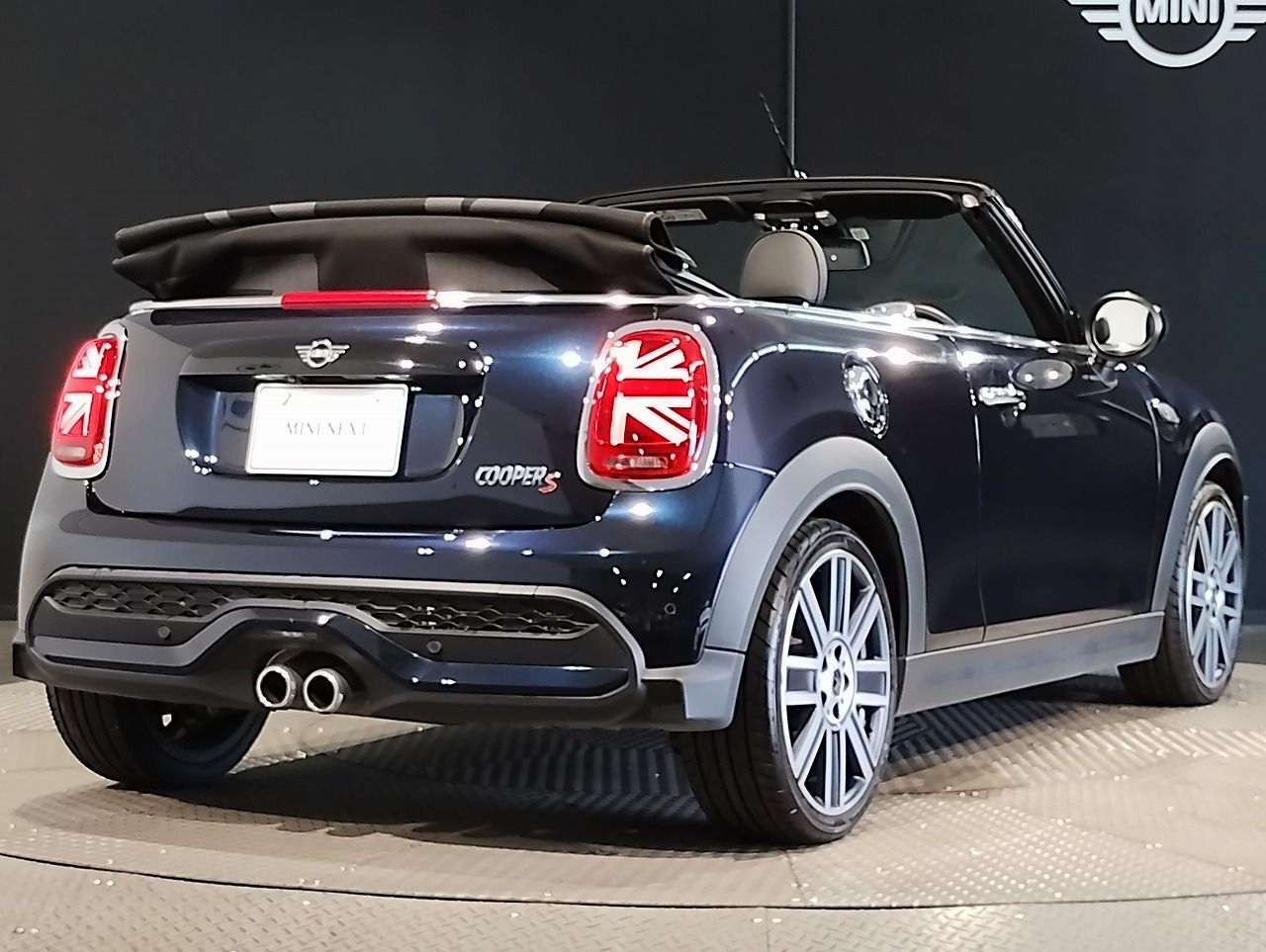 MINI Cooper S Convertible RHD