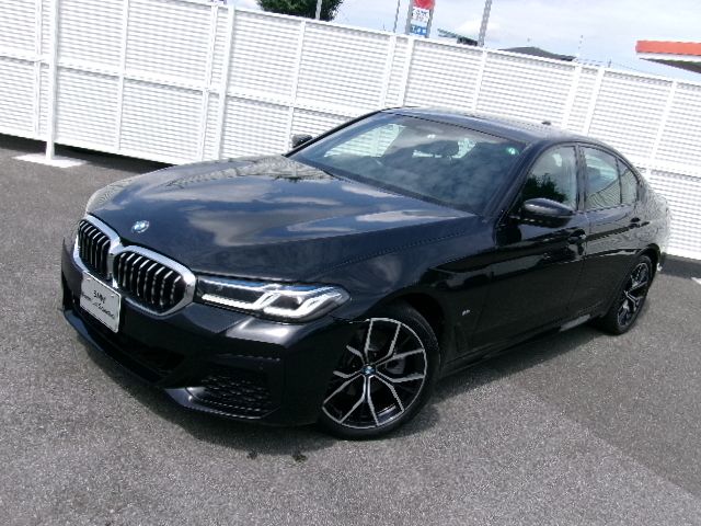 520d xDrive Sedan RHD