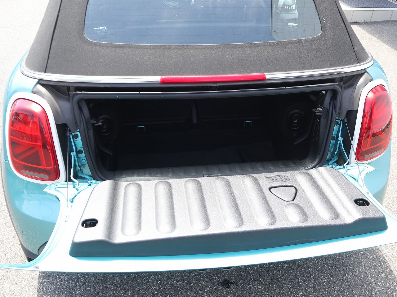 MINI Cooper S Convertible RHD