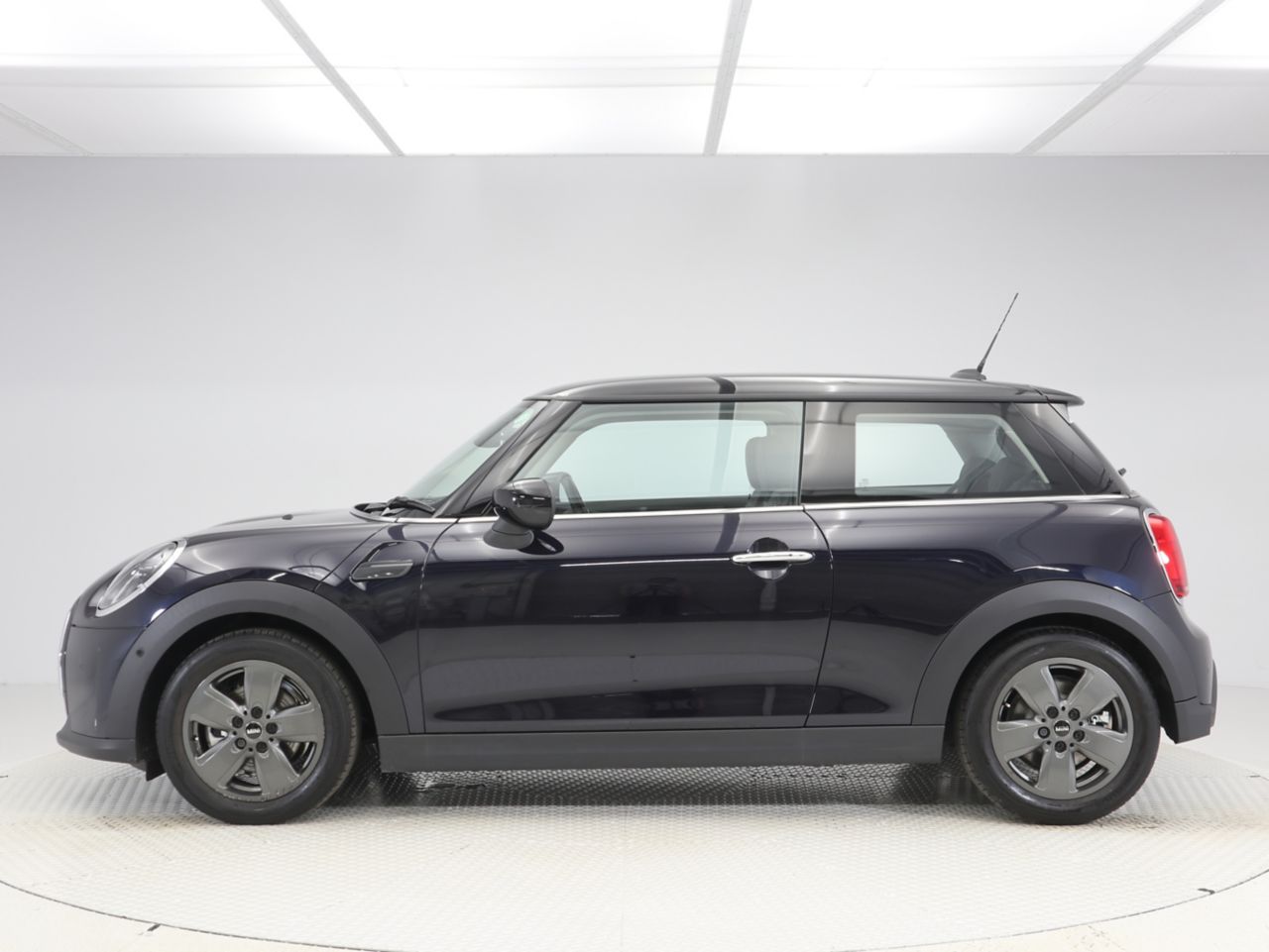 MINI Cooper F56 RHD