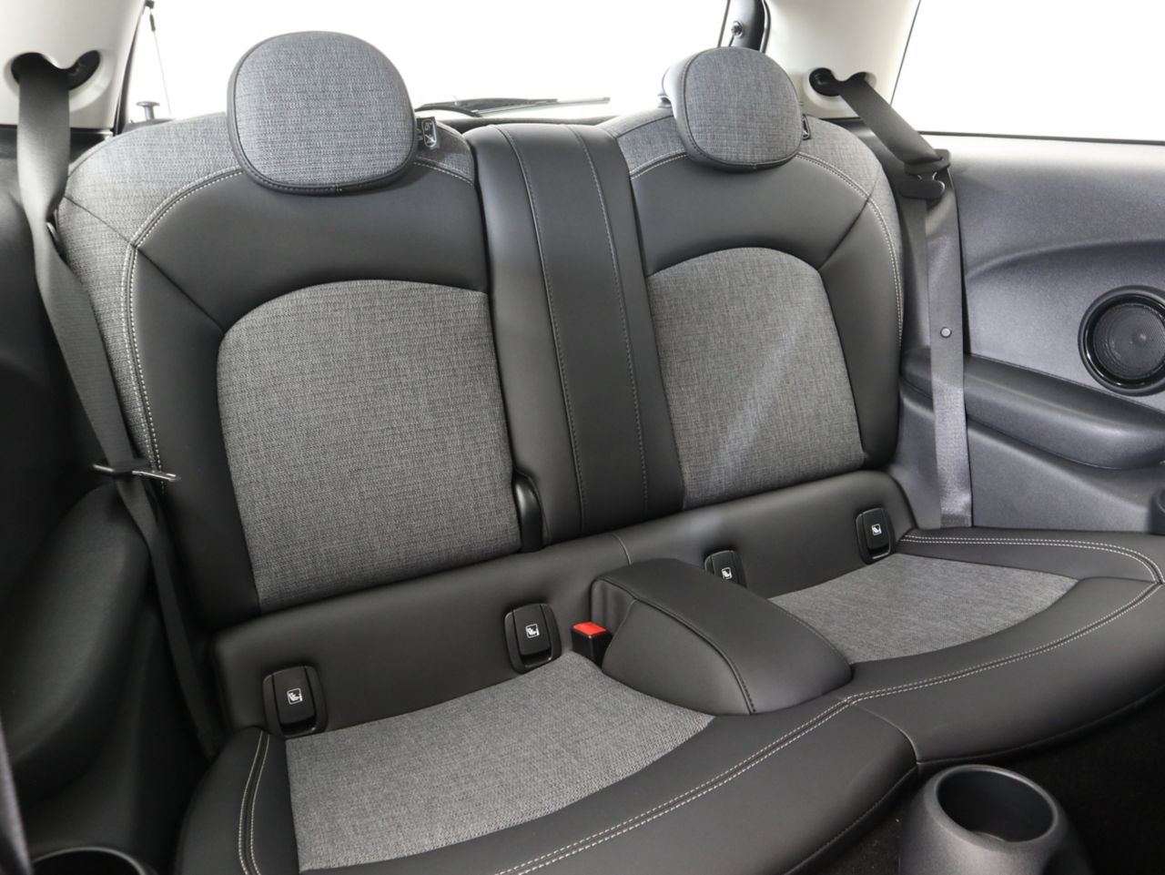 MINI Cooper F56 RHD
