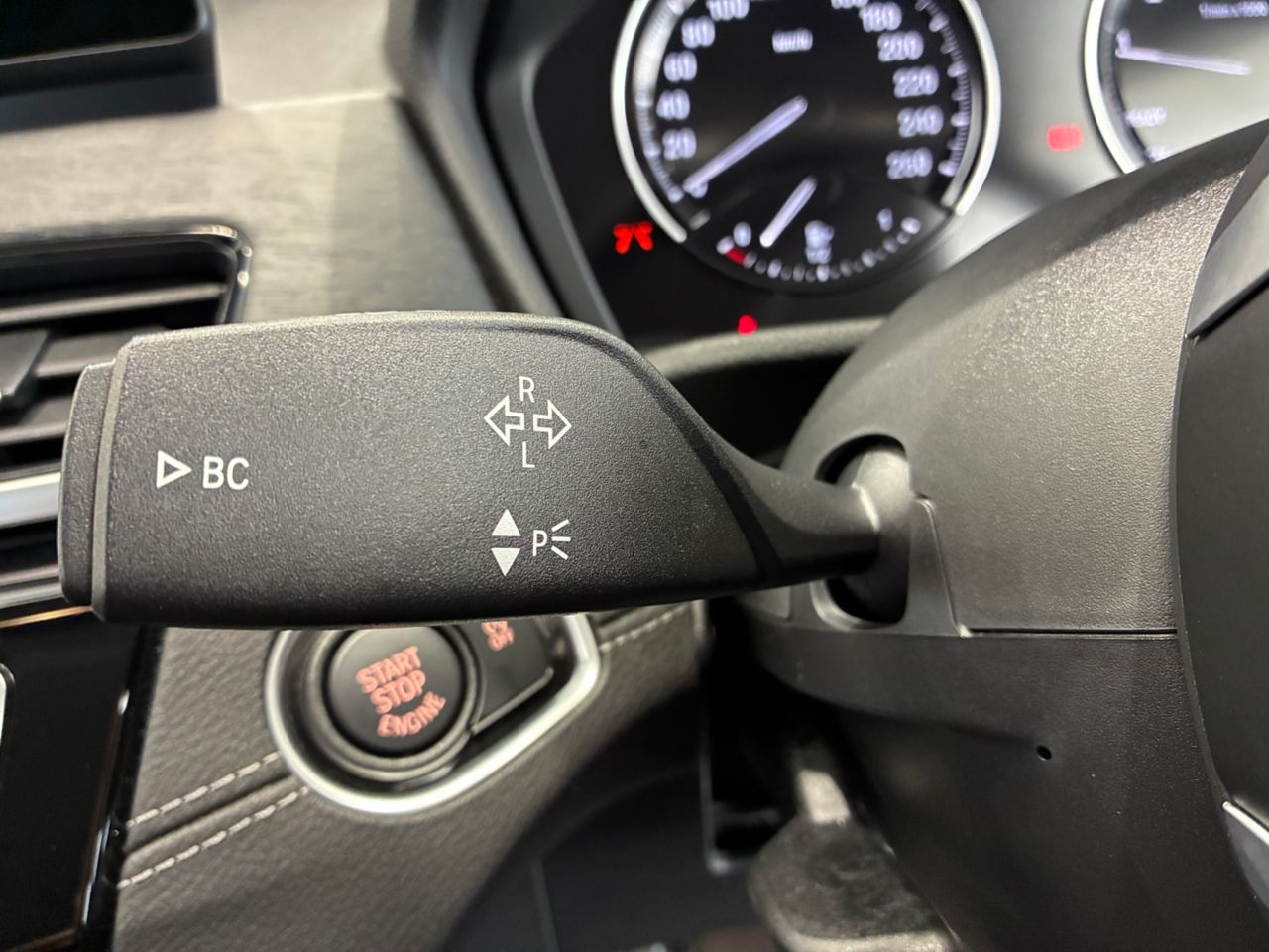 X1 sDrive18i RHD