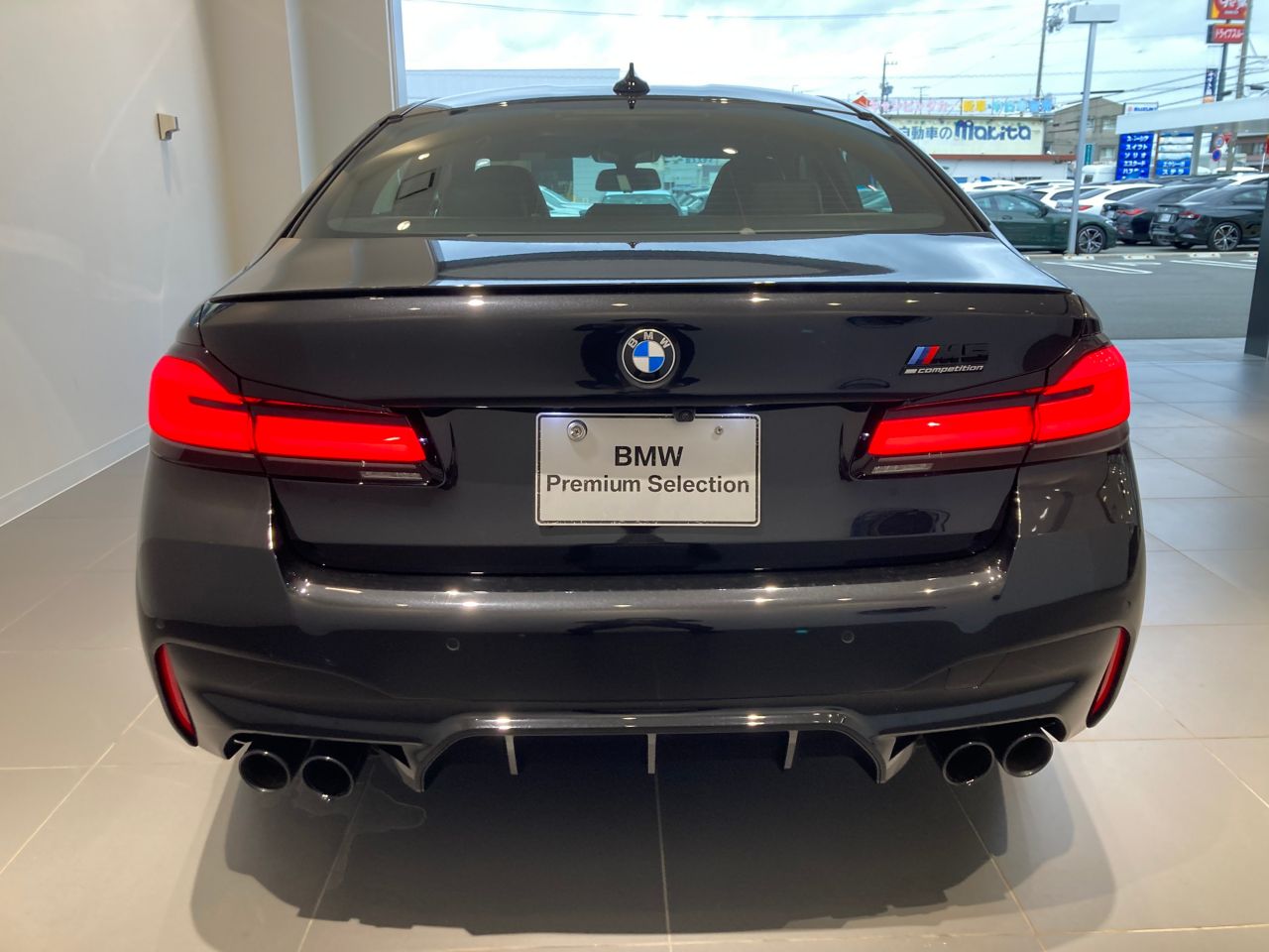 M5 Sedan RHD